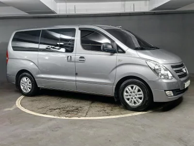 Hyundai Grand Starex
