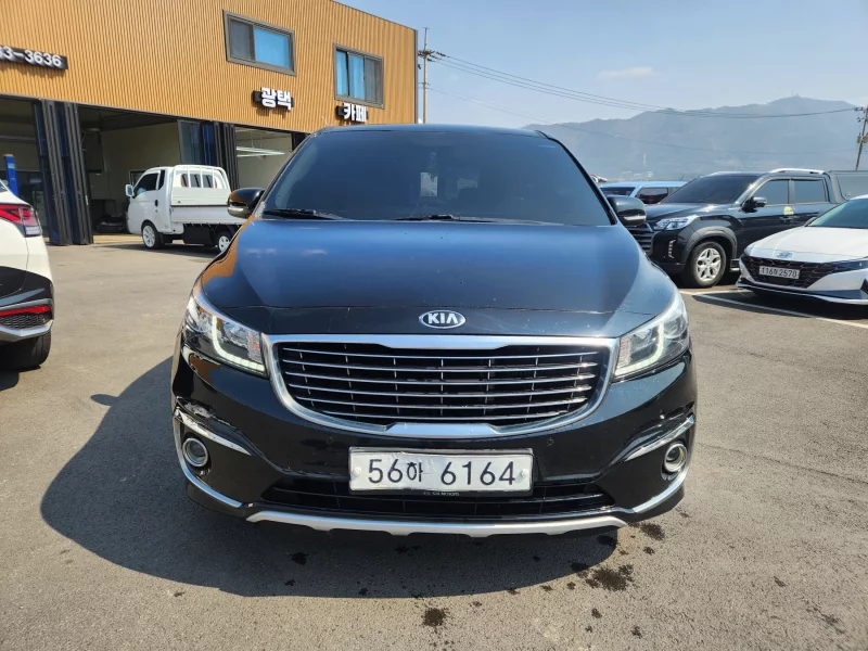 Kia Carnival