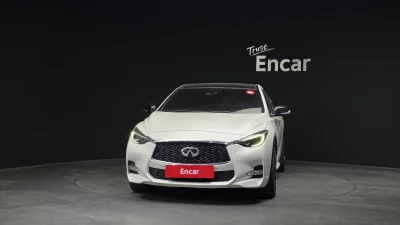 Infiniti Q30