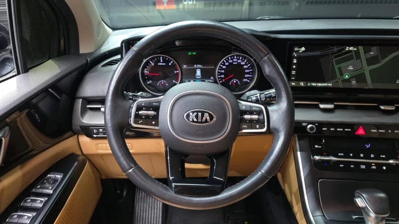 Kia Carnival