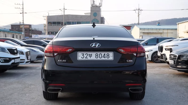 Hyundai Aslan