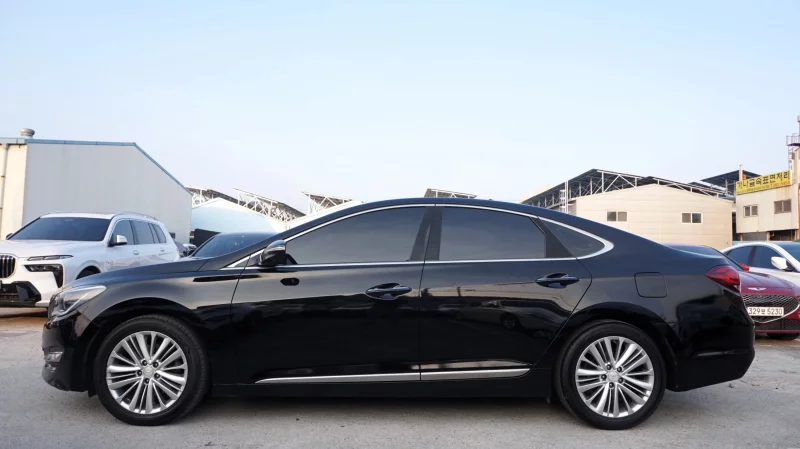 Hyundai Aslan