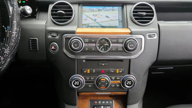 Land Rover DISCOVERY