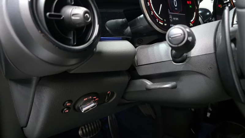 MINI Cooper Convertible