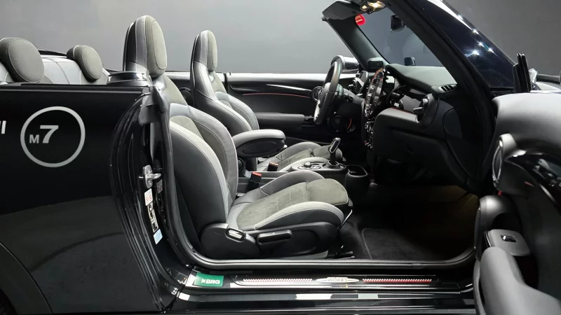 MINI Cooper Convertible