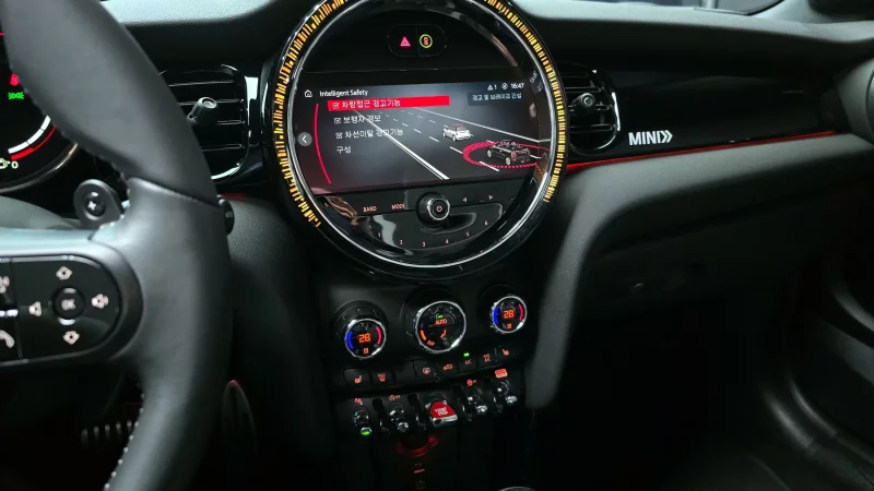 MINI Cooper Convertible