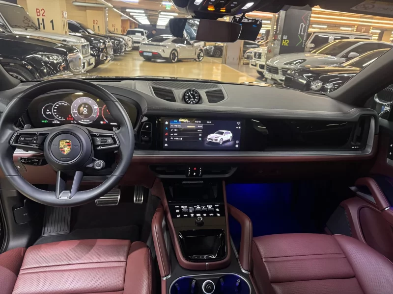 Porsche CAYENNE