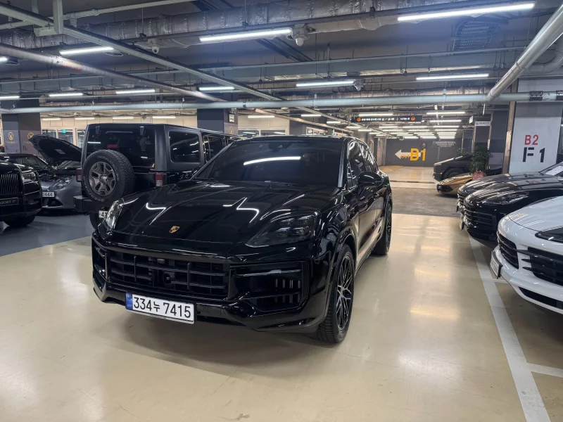 Porsche CAYENNE