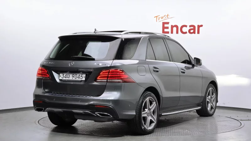 Mercedes-Benz GLE-Class