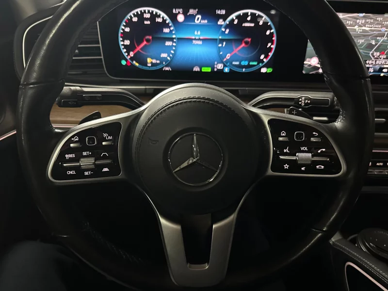 Mercedes-Benz GLE-Class