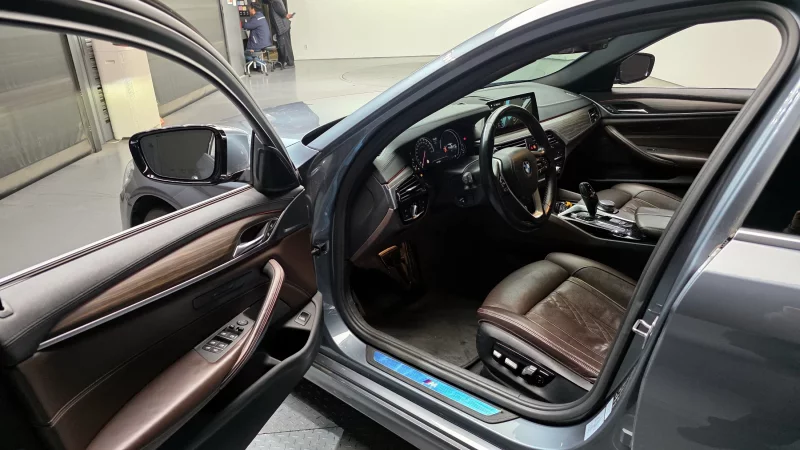 BMW 5-Series