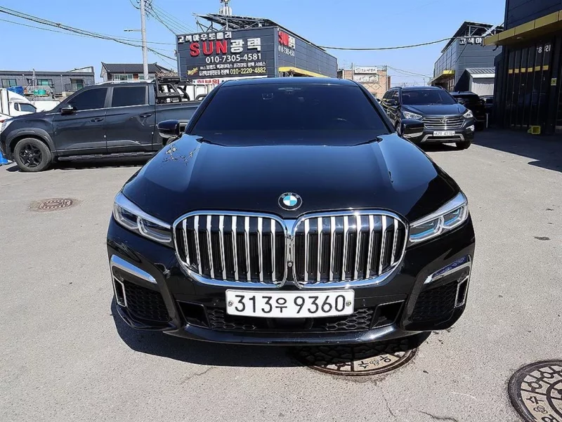 BMW 7-Series
