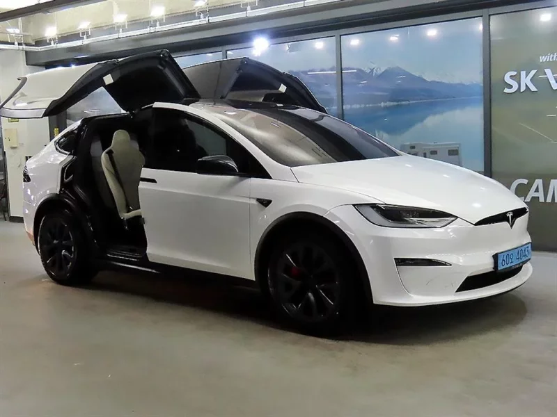 Tesla MODEL X