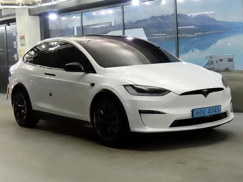 Tesla MODEL X