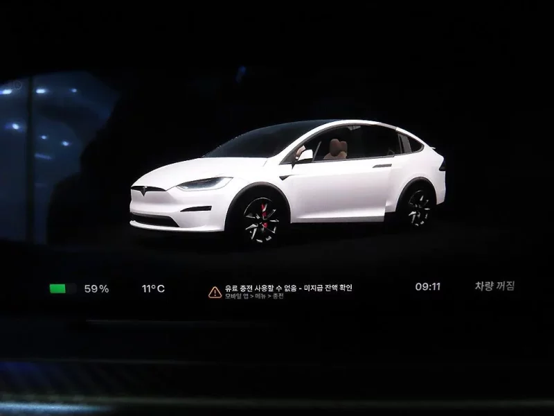 Tesla MODEL X