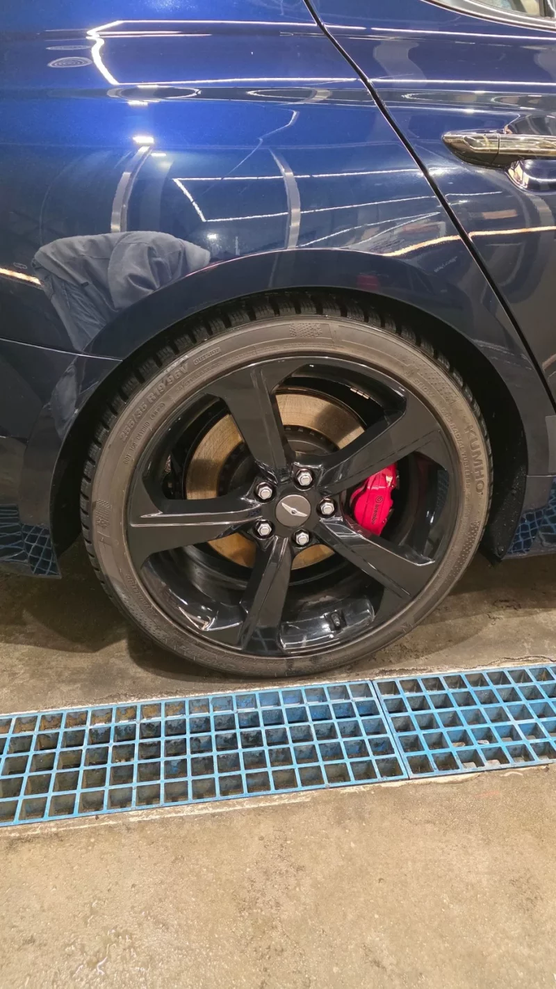 Genesis G70