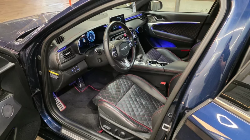 Genesis G70