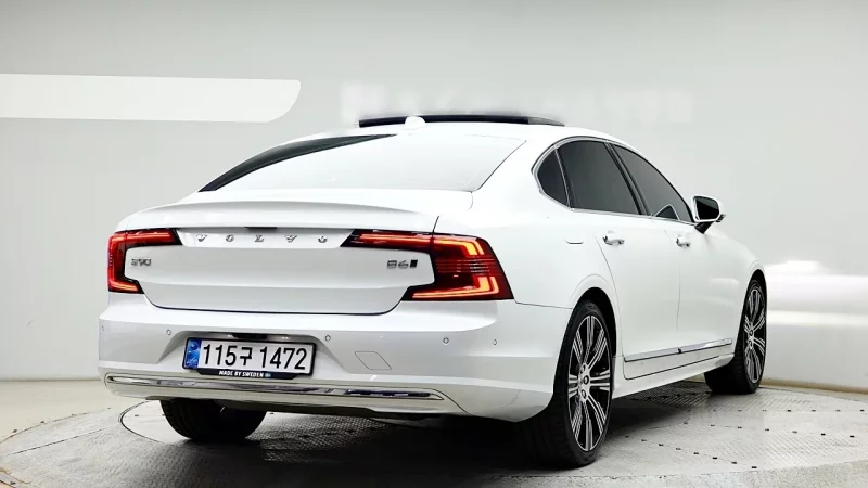 Volvo S90