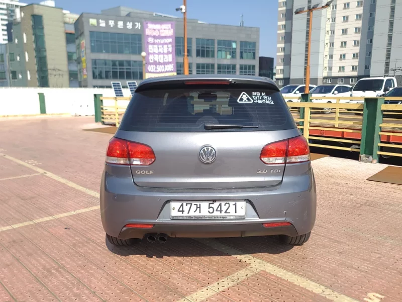 Volkswagen GOLF