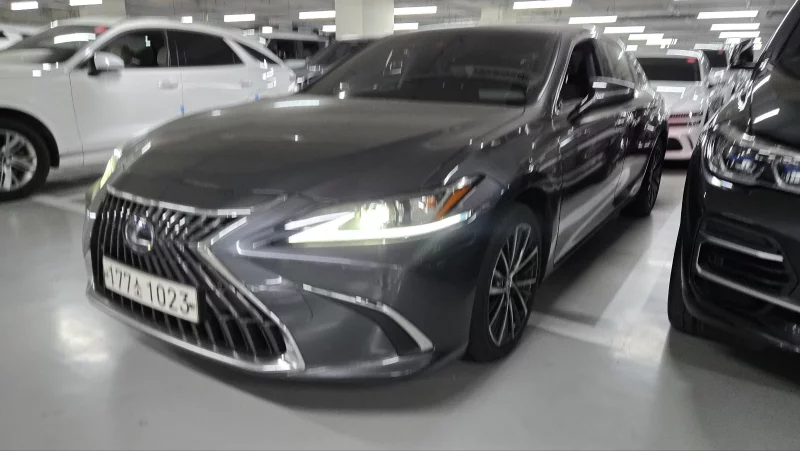 Lexus ES300h