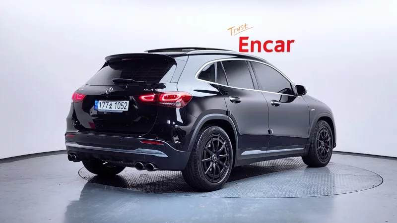 Mercedes-Benz GLA-Class