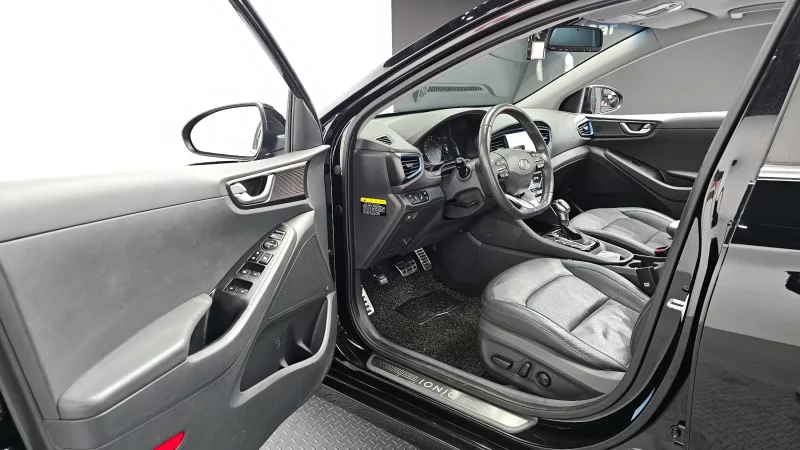 Hyundai Ioniq