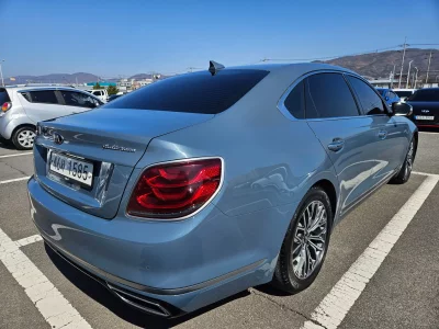 Kia K9