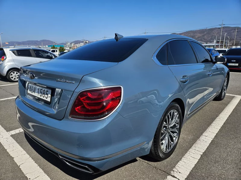 Kia K9
