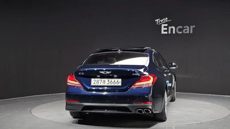 Genesis G70