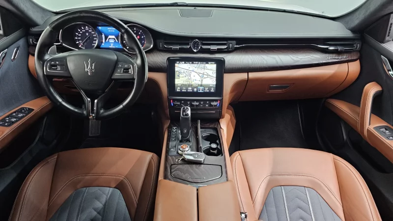 Maserati QUATTROPORTE