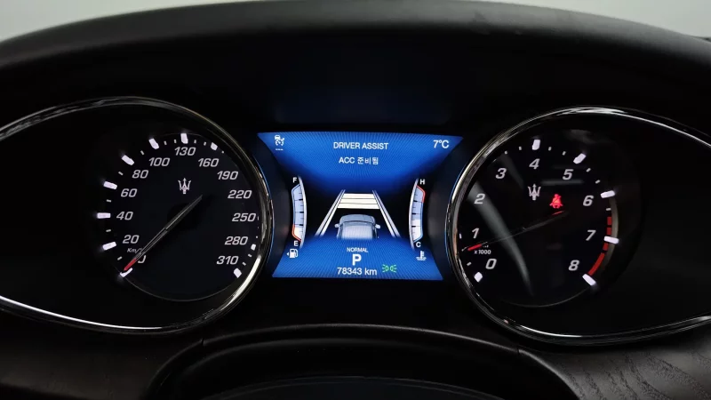 Maserati QUATTROPORTE