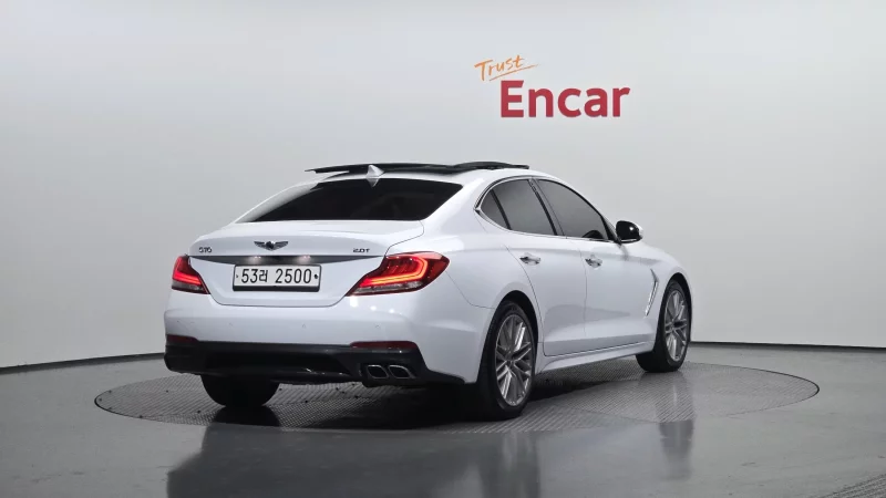 Genesis G70