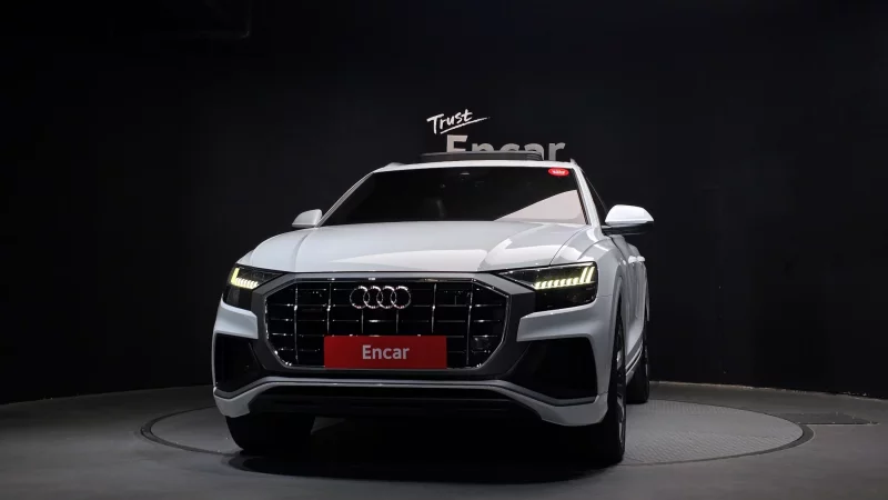Audi Q8