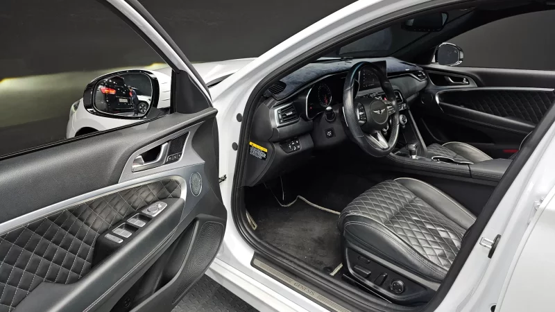 Genesis G70