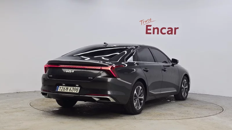 Kia K8