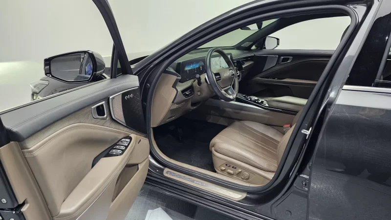 Kia K8