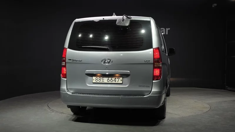 Hyundai Starex