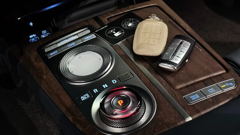 Genesis Electrified G80