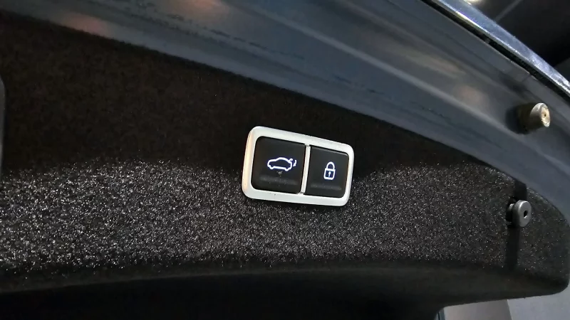 Genesis Electrified G80