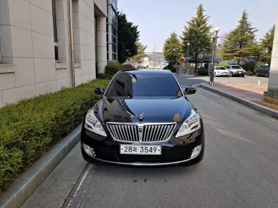 Hyundai Equus
