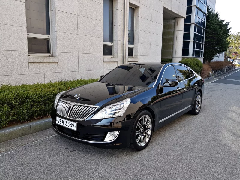 Hyundai Equus