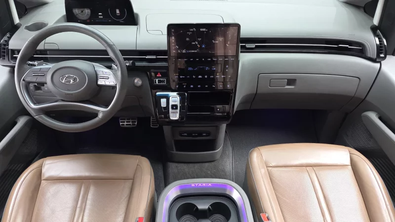 Hyundai Staria