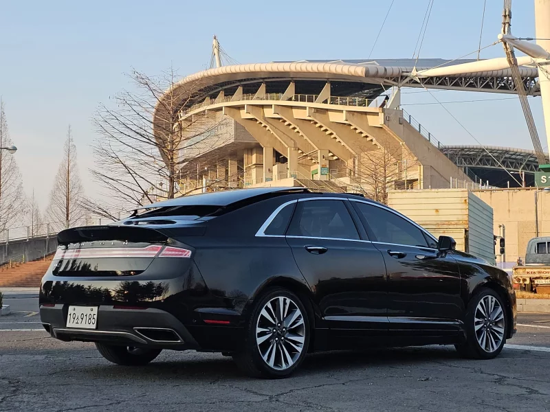 Lincoln MKZ
