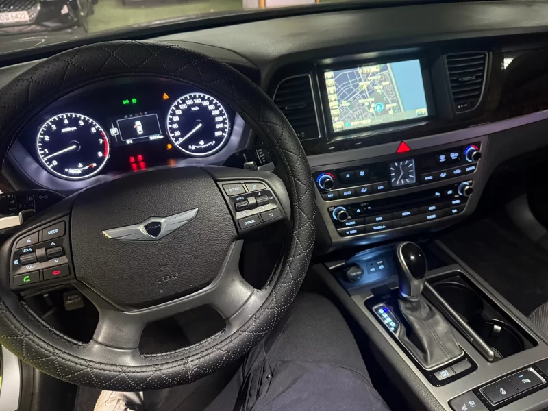 Hyundai Genesis