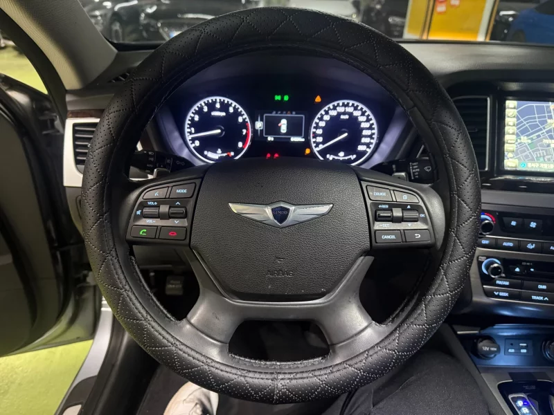 Hyundai Genesis