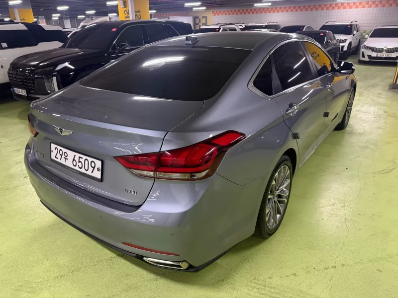Hyundai Genesis