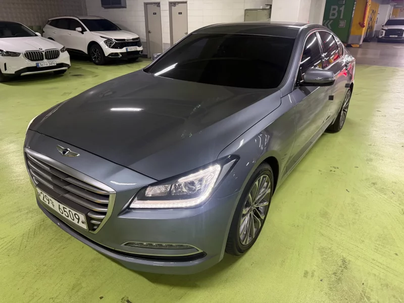 Hyundai Genesis