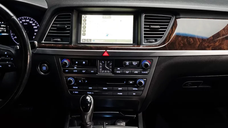 Hyundai Genesis