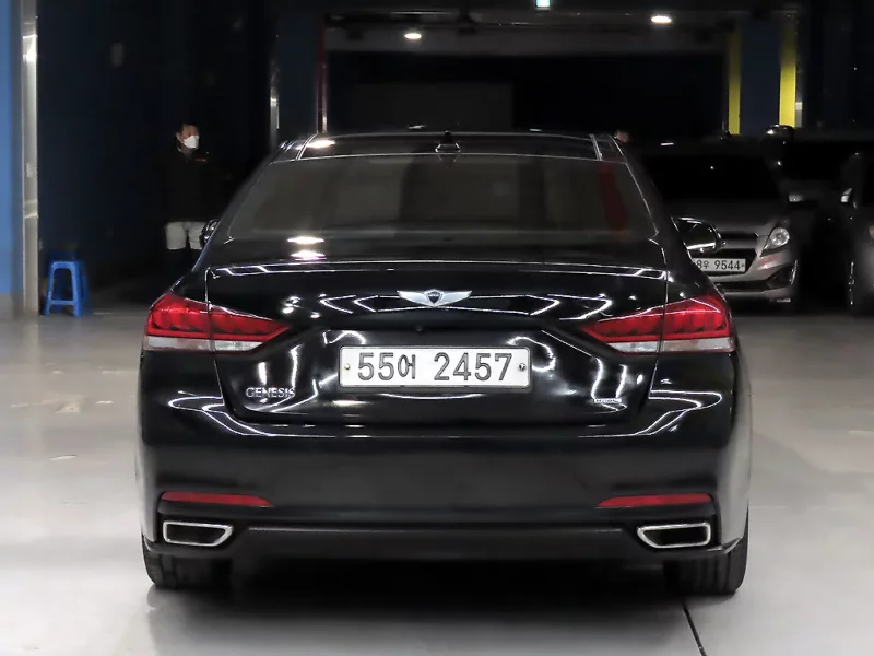 Hyundai Genesis