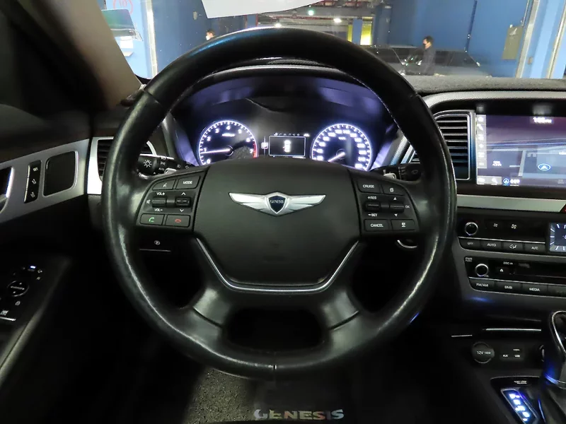 Hyundai Genesis